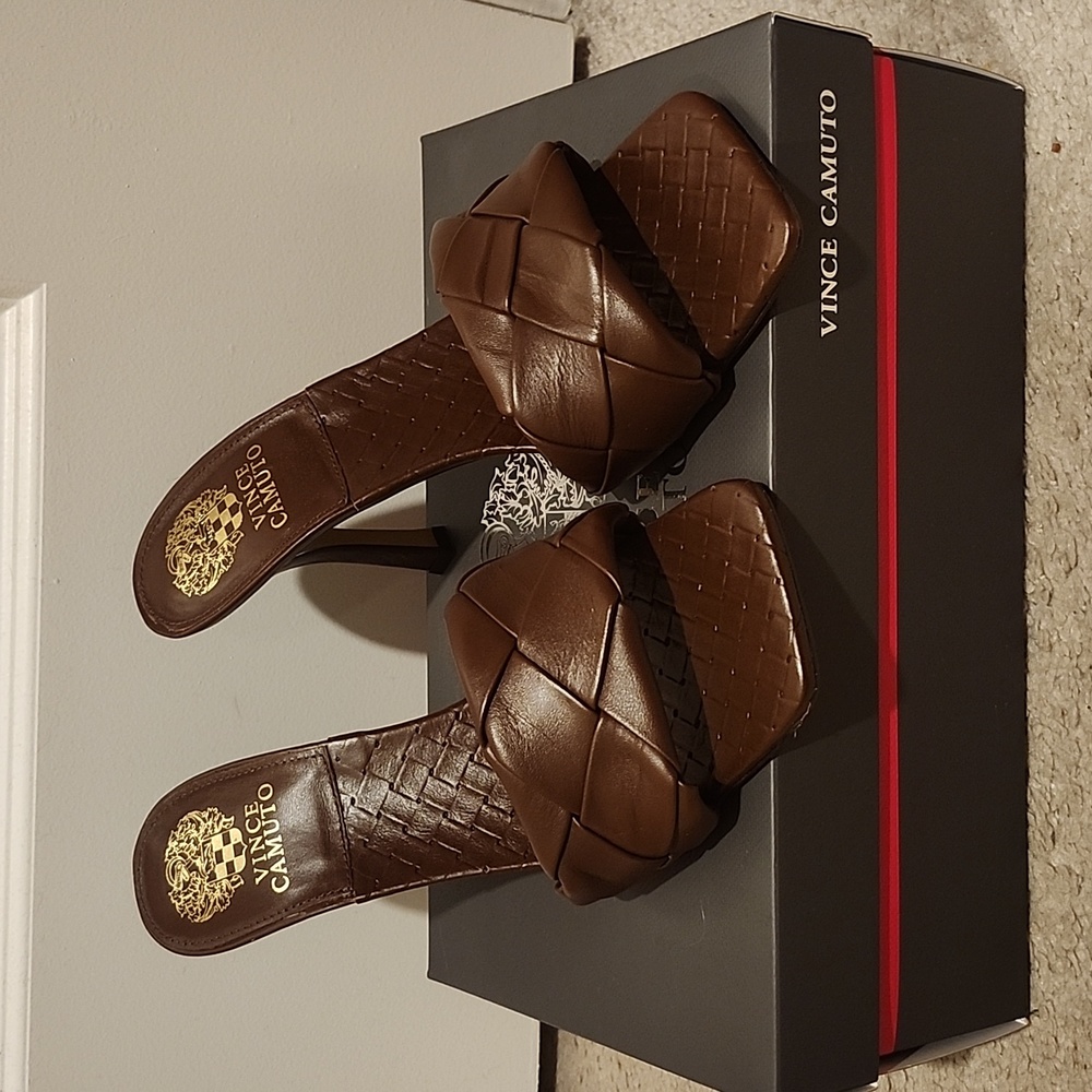 Vince Camuto